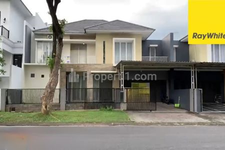 MURAH LUAS Disewakan Rumah Royal Residence - Raya Luar Cluster Dekat Citraland, Pakuwon Indah, Dian Istana