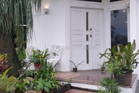 Rumah Dijual di Pondok Indah, Jakarta Selatan Kondisi Siap Huni, Lingkungan Asri dan Tenang