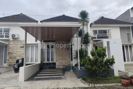 Dijual Rumah Poros di Batu Dekat Jatim Park 3 (Full Furnished)