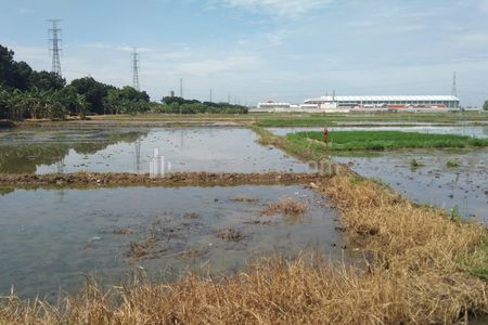 Dijual Tanah untuk Usaha dan Pool Kendaraan atau Gudang Pinggir Jalan Inspeksi Kanal Timur Jakarta Utara