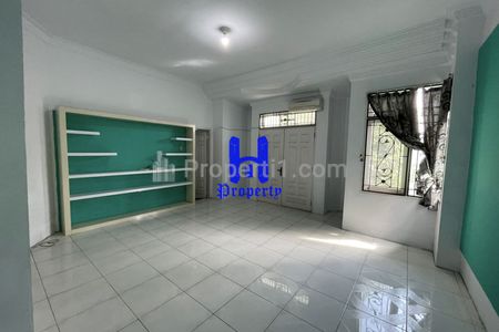 Dijual Rumah Kondisi Siap Huni di Komplek Cemara Hijau Medan Blok J