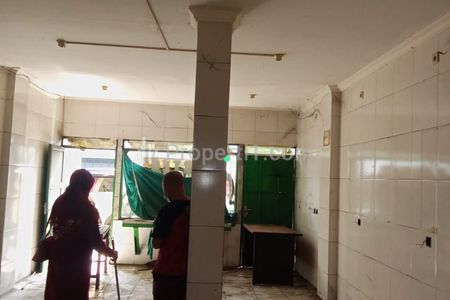 Disewakan Ruko 2 Lantai di Raya Bogor, Mekarsari, Cimanggis, Kota Depok, Jawa Barat