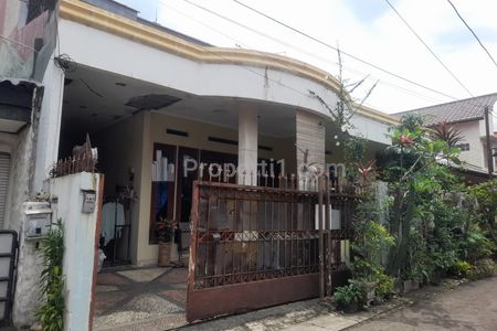Rumah Dijual Dalam Komplek Belakang Informa Cinere, Depok