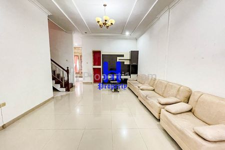 Dijual Rumah Siap Huni Furnished di Komplek Cemara Asri Medan Jalan Anggur