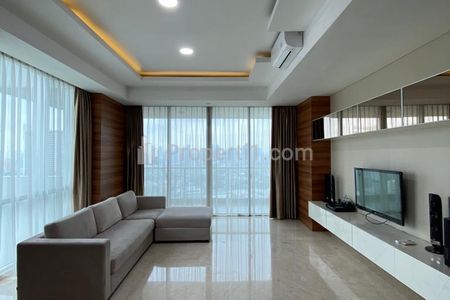Sewa Apartemen Kemang Village Residence Tower Ritz Tipe 3+1 BR Good Furnished