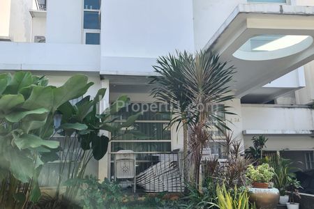 DIJUAL Rumah Modern & Siap Huni di Kemang, Jakarta Selatan