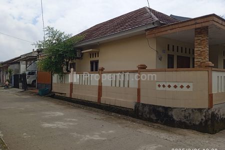 Dijual Rumah Hook Griya Bunga Asri, Parung, Bogor
