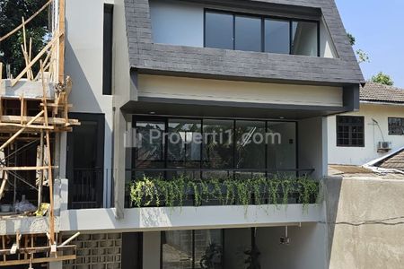 Jual Rumah Baru Townhouse 3 Lantai Luas 95 m2 Bangunan 240 m2 di Kemang, Dekat Ampera, Simatupang, Antasari, Pasar Minggu, Jakarta Selatan