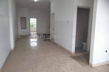 DIJUAL Ruko Siap Pakai, Langsung Cuan di Foodcity, Green Lake, Cipondoh, Tangerang