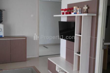 Disewakan Apartemen Madison Park Dekat Mall Central Park, Taman Anggrek, Kampus, Perkantoran, Tol, RS - 2 BR Furnished