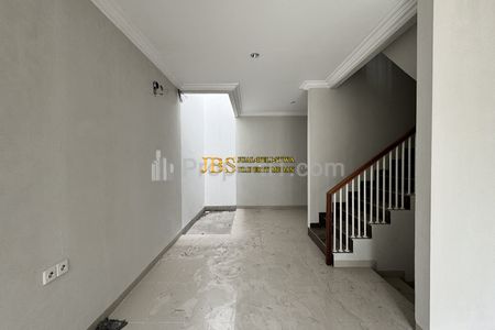 Dijual Rumah 2 Tingkat di Komplek Citraland Gama City Cluster Pasadena