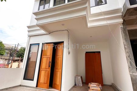 Jual Rumah Minimalis 2 Lantai di Ciracas Dekat Mall Cijantung, Jakarta Timur