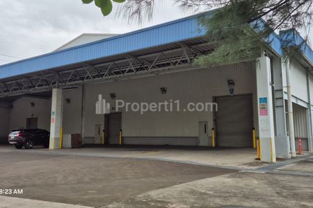Sewa Gudang Siap Pakai Ada 4 Loading Dock di Kawasan Industri Hyundai, Bekasi International Industrial Estate, Lippo Cikarang, Bekasi, Jawa Barat