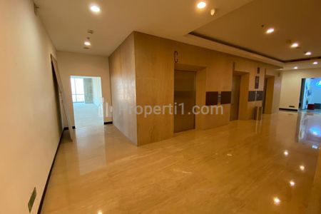 Sewa Office Menara Sentraya, Jl. Iskandarsyah Kebayoran Baru - Termurah 150 Ribu/m2, Strategis, Bebas Ganjil Genap, Luas 250m2