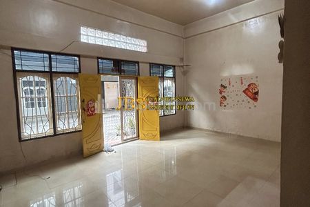 Dijual Rumah Kondisi Siap Huni di Jalan Brig Jend. Zein Hamid Gg. Pribadi, Medan
