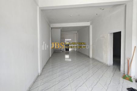 Dijual Rumah di Daerah Brayan Jalan KL. Yos Sudarso Lorong 18a - Medan