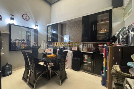 Jual Rumah di Komplek Cemara Asri Medan Jalan Semangka Kondisi Siap Huni