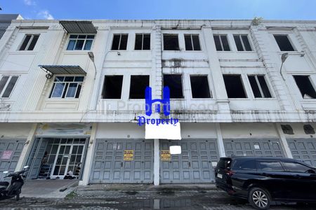 Dijual Ruko 3 Tingkat di Komplek Raztan Palace - Medan Sunggal
