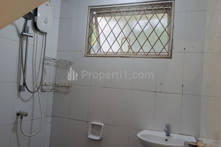 Disewakan Rumah Siap Huni di Cluster Serenade Lake Paramount Gading Serpong Tangerang