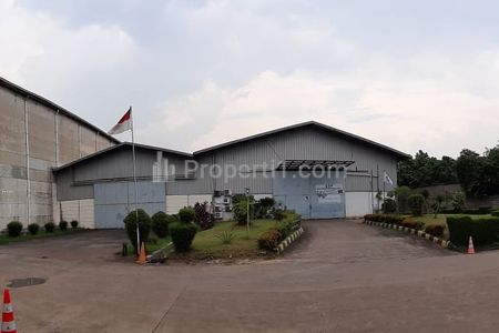 Gudang Disewakan Plus Hoist Crane Dekat Toll Kota Wisata di Narogong Bekasi