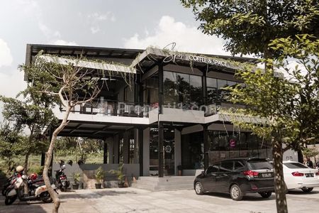 Disewakan Gedung Cafe + Furniture dan Peralatan Cafe di Jl. Kaliurang KM.16 Yogyakarta Dekat Warung Kopi Klotok, RS Panti Nugroho, Kampus UII