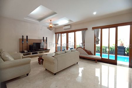 House for Rent 4 Bedrooms Fully Furnished with Swimming Pool at Pondok Indah, South Jakarta