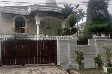 Jual Rumah Mewah Full Furnished Jakarta Pusat SHM di Cempaka Putih