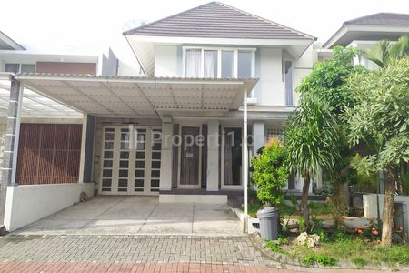 Rumah Dijual di Royal Park 1 Citraland Surabaya Barat 2 Lantai Siap Huni