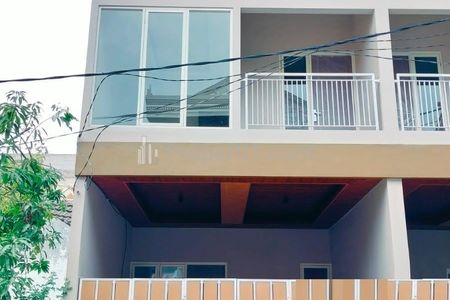 Rumah Dijual di Perumahan Babatan Pilang Wiyung Surabaya Selatan