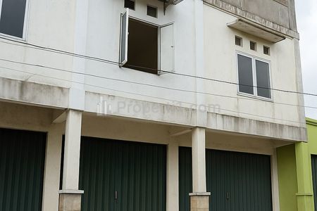 Dijual Ruko Komplek 2 Lantai di Bintaro, Jurangmangu Timur, Pondok Aren, Tangerang Selatan
