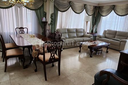 Sewa Apartemen Istana Sahid 2+1BR Full Furnished