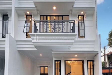 Jual Rumah 2.5 Lantai Dekat Mall AEON, Stasiun Tanjung Barat, Toll Simatupang, Lenteng Agung, Jakarta Selatan