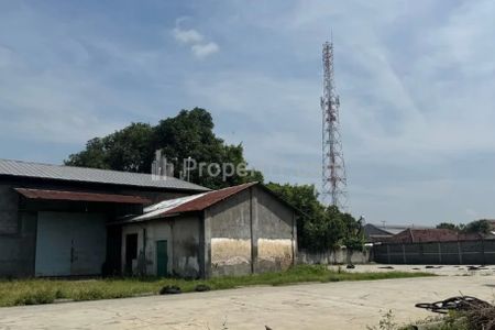 Dijual Gudang 3200 Meter Lokasi Sangat Strategis, 25 Menit dari Gerbang Toll Jombang, Lokasi Raya Jombang Jawa Timur