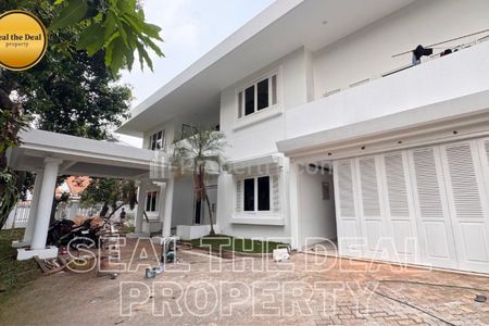 Disewakan Rumah Luas di Kebayoran Baru Jakarta Selatan STD612