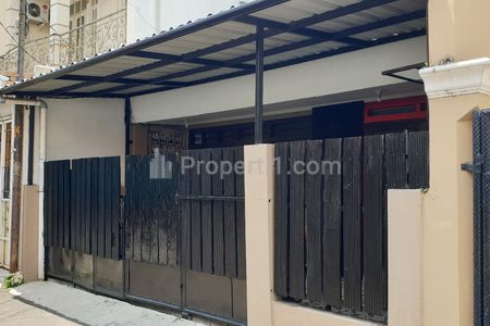 Jual Cepat Rumah  2 Lantai Furnished SHM Jl. Tebet Utara 4E No. 51 Jakarta Selatan