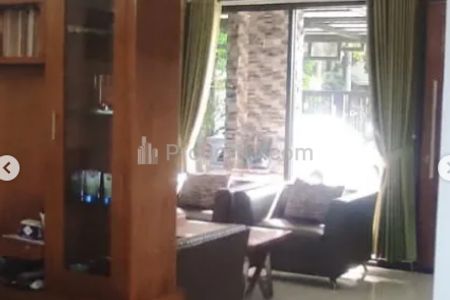 Dijual Rumah SHM 2 Lantai Ada Privat Pool, Harga Terjangkau Nego, Sleman, Yogyakarta