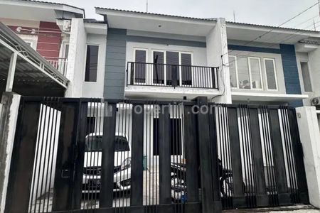 Jual Rumah Murah Minimalis di Komplek Green Mansion Surabaya