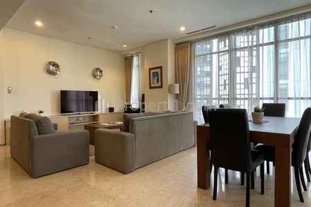 For Rent Apartment 2+1 Bedrooms Furnished Luas 135sqm at Senopati Suites Jakarta Selatan