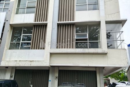 Sewa Cepat Ruko Gandeng 3 Lantai Palem Semi Karawaci Cocok untuk Usaha di Cibodas Tangerang
