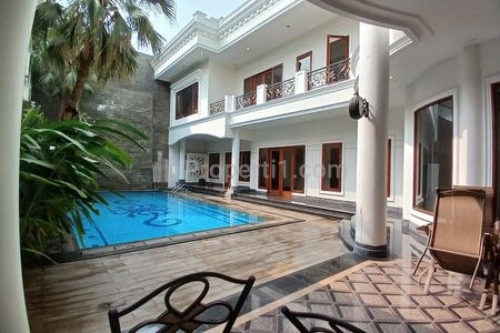 Sewa Rumah Mewah Cocok Kedutaan, Double Gate di Mega Kuningan, Dekat Rasuna Said, Sudirman, Gatot Subroto, Setiabudi, Jakarta Selatan