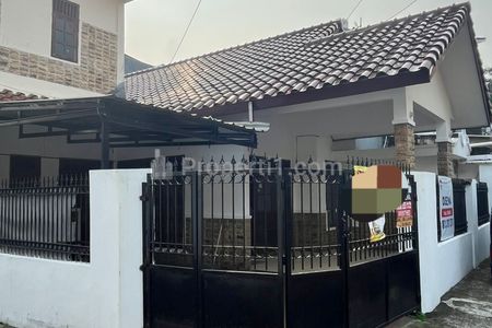 Sewa Rumah Murah Siap Huni Huk 2+1 BR di Tebet Timur, Akses Dua Mobil, Dekat Gatot Subroto, Rasuna Said, Kuningan, Saharjo, Jakarta Selatan