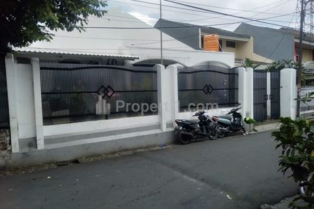 Dijual Rumah Siap Huni Hitung Tanah Saja di Srengseng, Kembangan, Jakarta Barat