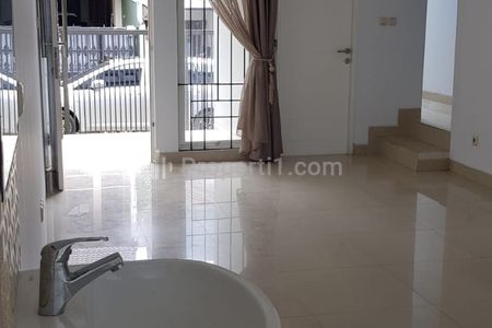 Sewa Murah Rumah 3+1 BR Siap Huni 2 Lantai, Akses Tiga Mobil di Tebet Timur Jakarta Selatan