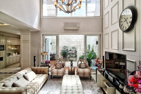 Jual Rumah di Mega Kuningan, Jakarta Selatan - 4 Kamar Tidur Sertifikat SHM