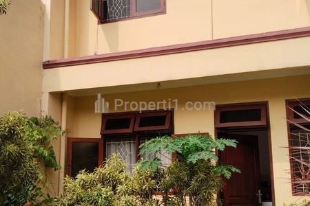 Dijual Rumah Dalam Komplek Dekat Living Plaza Cinere
