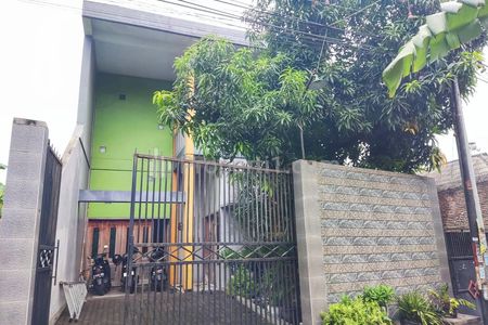 Jual Rumah Siap Huni di Jalan Kelapa, Wage, Taman, Sidoarjo
