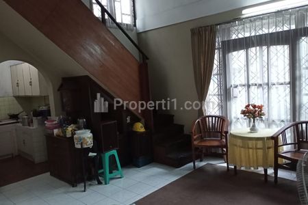 Jual Rumah Keren SHM Strategis Daerah Sarijadi Bandung