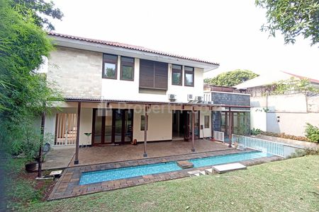 House for Rent 4 Bedrooms, Private Pool & Big Garden at Kuningan South Jakarta