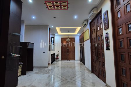 Rumah Dijual di Hawaiian City Resort Hoek Mezanine di Cengkareng, Jakarta Barat