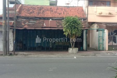 Dijual Tanah Super Strategis Bonus Bangunan Ring 1 Malioboro Pinggir Jalan Jogonegaran Yogyakarta